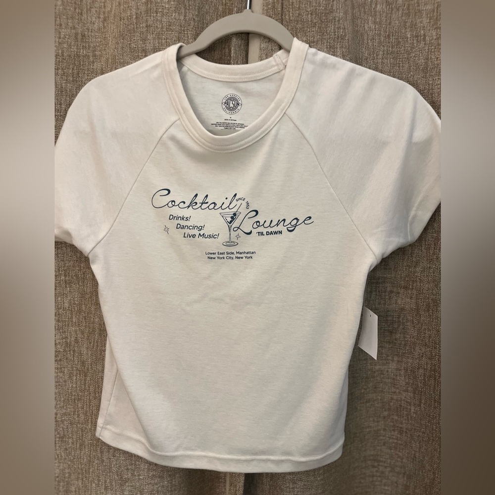 PacSun White Graphic Tee with Cocktail Lounge Print- NWT size M - Picture 4 of 5